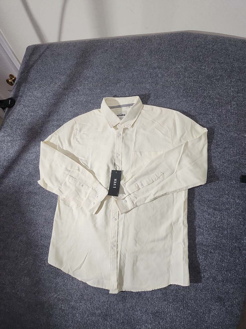 J.VER Classic Oxford Regular Fit Long Sleeve Button Down Shirt Cream Size L